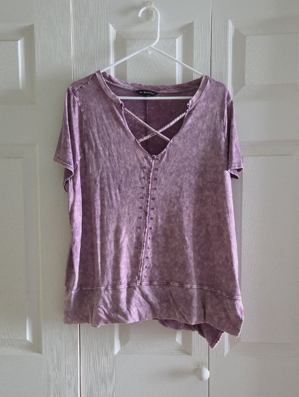 Rock & Republic Lavender Mineral-Wash Crisscross V-Neck Tee